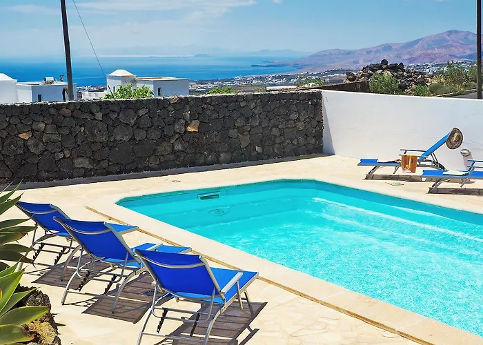 Pelzer By Interhome Conil